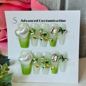 Green and Silver Custom Nail Set